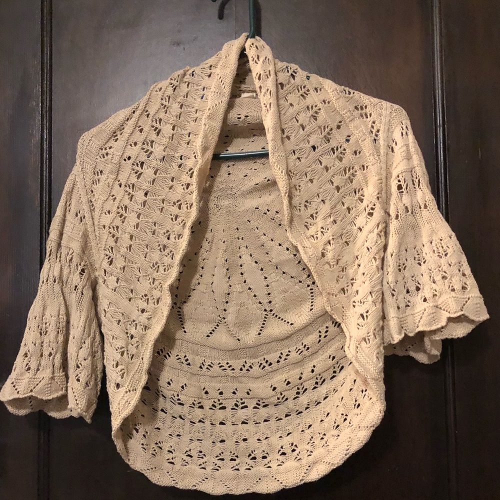 NWOT Anthropologie beautifully detailed shrug